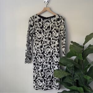 Alice + Olive Mesh Lace Embroidered Long Sleeve Dress Cutout Back Cut Out Zip 10